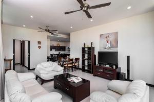 Karon Panorama Seaview 2 Bedroom Amazing Condo