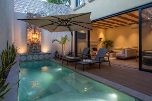 Casa Suspiros, Luxury 3BR Villa with Private Pool & Rooftop Views