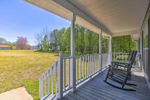 Lawrenceville Home Close to Parks and Dining!