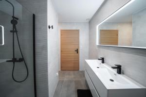 Villas Tres belle villa a Ghisonaccia : photos des chambres
