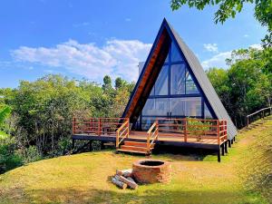 Chalé Recanto - ofurô, banheira, vista, cachoeira e lago em Alexânia