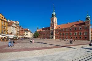 Warsaw Castle Apartments - Prime Location, Historic City Center, Castle View, Fast Internet - by Rentujemy