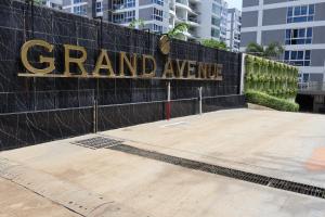 Grand avenue condo Soi Boaukow