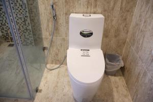 Grand avenue condo by Nan