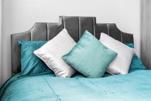 Luxury stay with scenic views