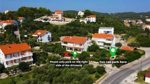 Apartments and rooms with parking space Palit, Rab - 21755 