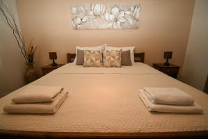 Apartments and rooms with parking space Palit, Rab - 21755