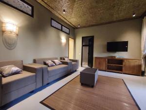 Prama House in Kedewatan
