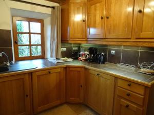 Maisons de vacances Gite Saint-Amans-des-Cots, 2 pieces, 2 personnes - FR-1-601-374 : photos des chambres