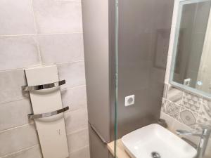 Cocon cosy de 40m², 2 chambres, balcon, pour 5 pers aux Menuires - FR-1-178-379