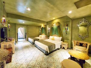 Phòng Hai Giường Đơn Phổ Thông Siêu Hạng - Nhận Phòng Sau 6:00 Chiều (Super Economy Twin Room - Check-In After 6:00 PM)