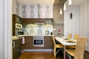 Chrysoprase Apartment