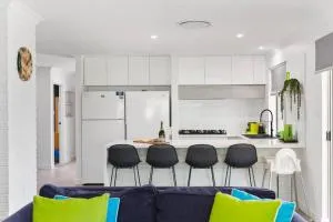 Busselton Family Holiday House - by the Bay - Wonnerup