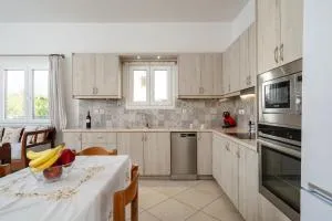 Ammosis Apartment - Glinádhon