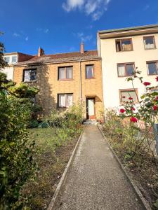ImmoStay Ferienhaus mit Garten & Free Parking