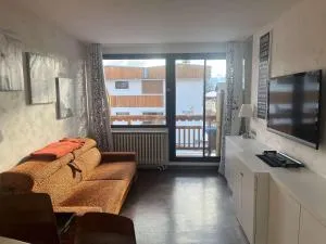 Studio cosy pour 4 à l'Alpe d'Huez, proche télécentre, commerces, terrasse sud, animaux bienvenus - FR-1-405-228 - 于埃