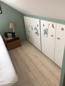 Chambre double avec salle de bain privative