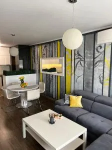 Apartment Marvi with Private parking place - Debelets