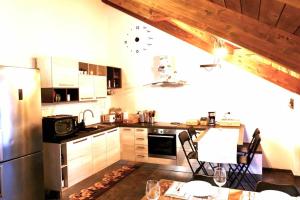 Attico nel cuore delle Langhe - Free Parking Wi-Fi e AC