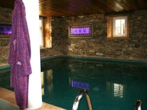 Maisons de vacances Nice holiday home in Nouvelle-Aquitaine with indoor pool : photos des chambres