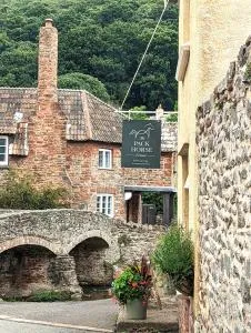 The Pack Horse Exmoor National Park Allerford Riverside Cottage & Apartments - Luccombe