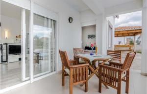 Cozy Home In Debeljak With Wifi