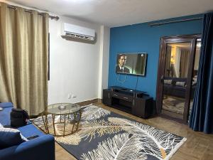 Studio 1 bed 1 bathroom +Kitchen