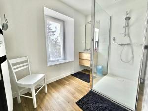 B&B / Chambres d'hotes les chambres d'hotes la Guiberdiere : Chambre Familiale