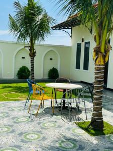 Villa Ngọc Châu Phan Thiết Chi nhánh 2 - 4 Phòng Ngủ, Có Bếp, Phòng Ăn, Phòng Khách, Miễn Phí Sân BBQ và Bãi Xe Ô Tô Rộng Rãi