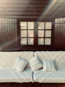 Encantadora moradia T1, com piscina e vista mar a 500m da praia