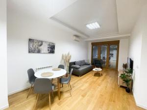 Hedonist-Modern Urban Stay A Blok