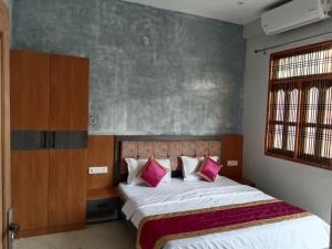 Happy Homes - Entire 2BHK Flat