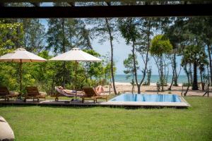 niketh villa komari arugambay