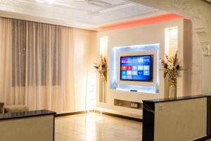 Charatane, 2 bedroom, spacious & bright 100m² at 200m beach