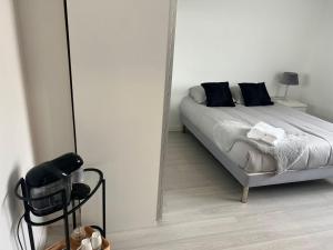 Sejours chez l'habitant Brest Kerlinou proche thales ifremer enib imt atlantique : Chambre Double