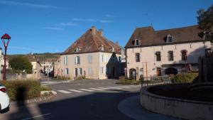 Appartements Nolay Staycation : Sejour Climatise avec Cour Privee et Local Velo : photos des chambres