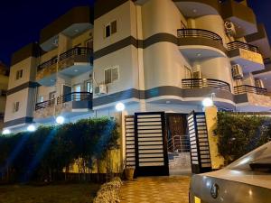 Modern-Chic Property for renting in Sheikh Zayed N2 - شقة أرضي بمدخل خاص- الشيخ زايد Family only