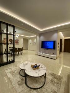 Riyadh luxury الملقا 2