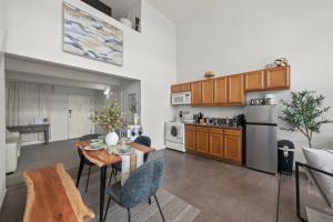 The Italian Retreat, Little Italy