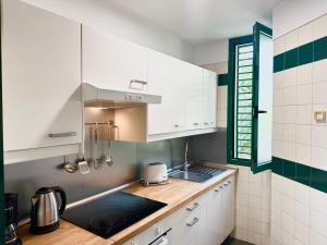 1The Best Location - Las Americas & Parking