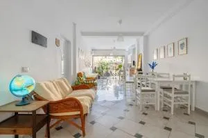 Hostel Hasta La Vista - Парга