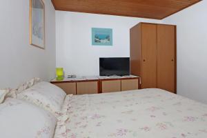 Apartments with parking space Mandre, Pag - 11600