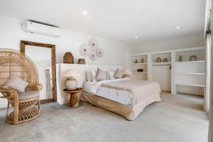 A Casa Di Renucci by Alfred in Bali