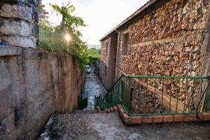 Panoramic View House