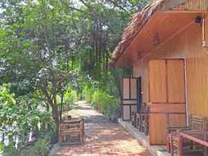Thung Sen Tam Coc Chalets