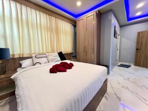 Ratsamee poolvilla K