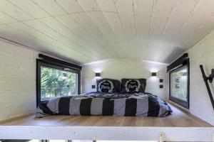 Chalets Mini maison Tiny house 6 per 3800m2 jardin Jacuzzi : photos des chambres