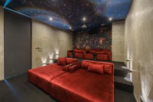 Casa Infinito - Resort Style 8 Bedroom Villa in Canggu