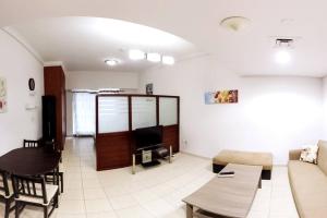 StoneTree - Furnished Studio with Lake View and near Metro