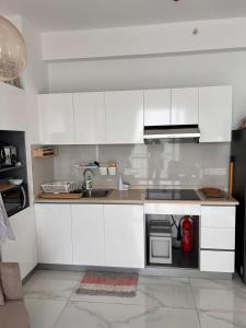 PL BEACH FRONT APARTMENT